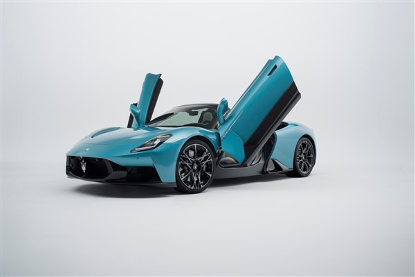 Maserati’nin yeni otomobili MCPURA görücüye çıktı