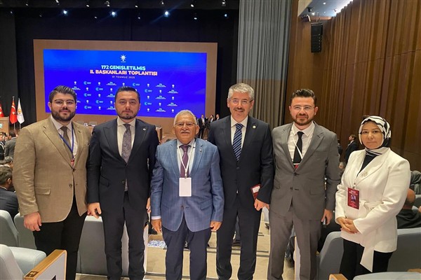 Başkan Büyükkılıç, AK Parti Genişletilmiş İl Başkanları Toplantısı’na katıldı