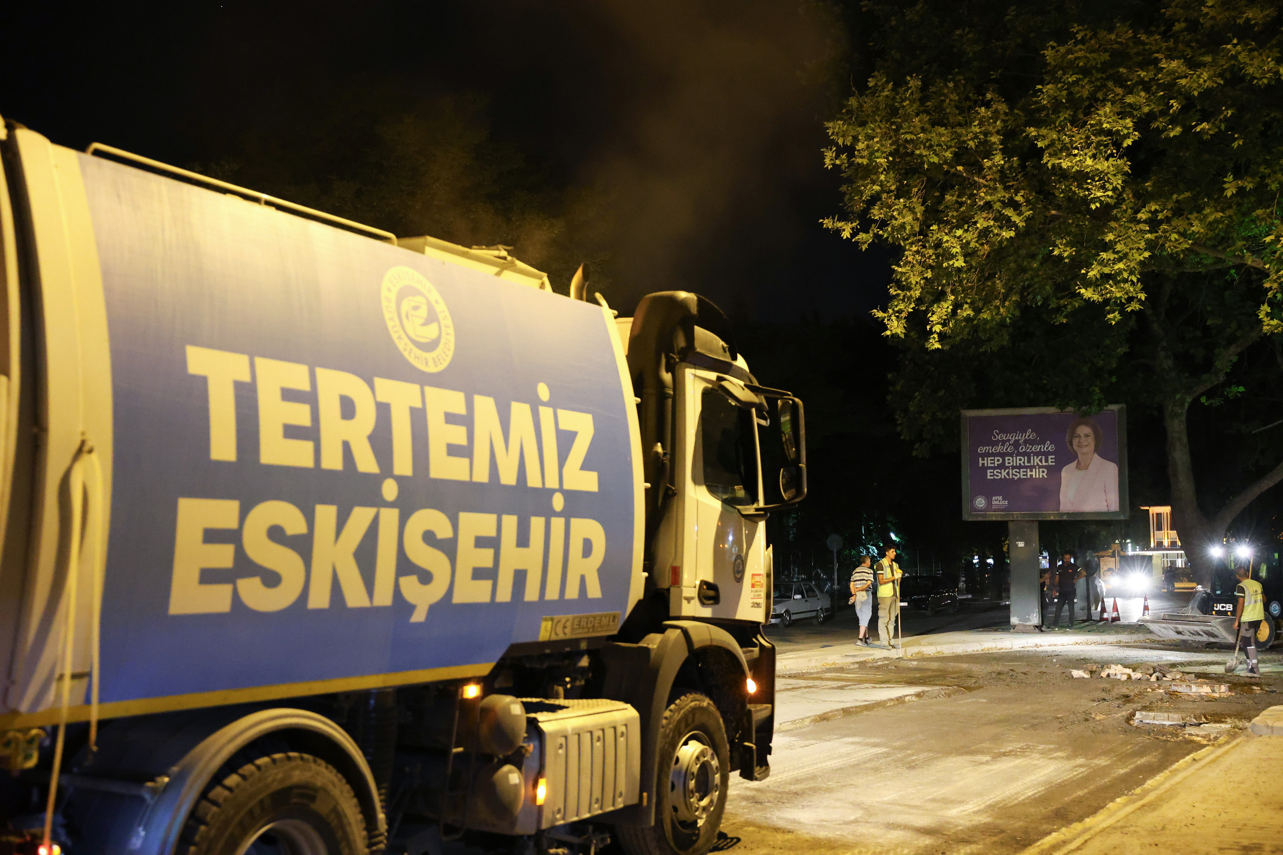 Eskişehir’de yol çalışmaları devam ediyor