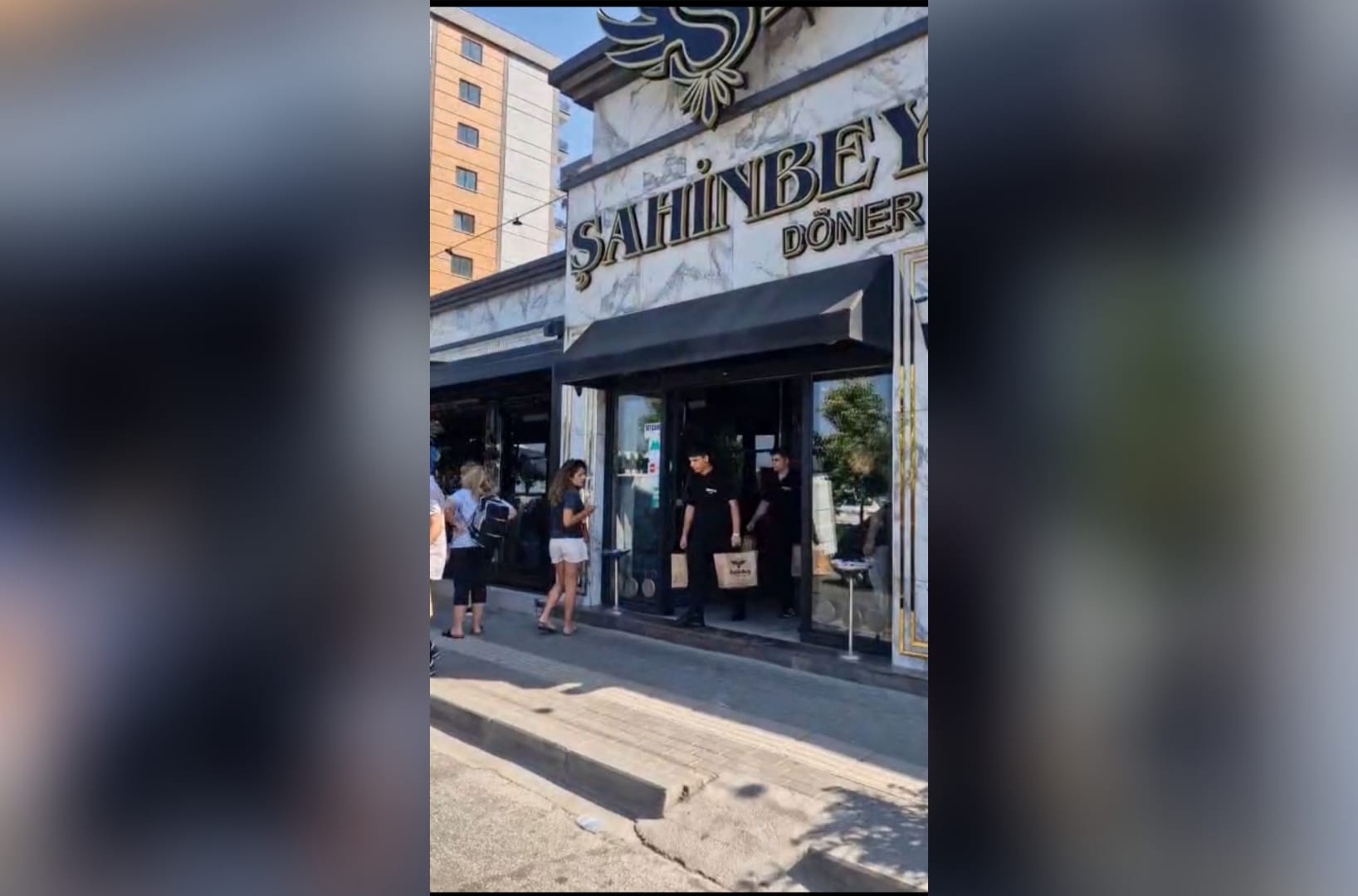 Şahinbey Döner’den yangınla mücadele eden gönüllülere destek