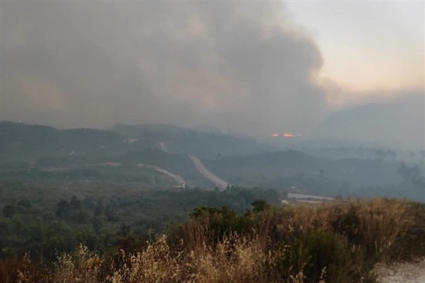 Hatay’da Çamlıtepe Karakolu çevresinde yangın çıktı