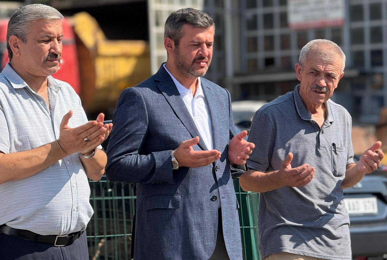 Başkan Çetinkaya, Cumayanı Sanayi Sitesi’nde esnaf duasına katıldı