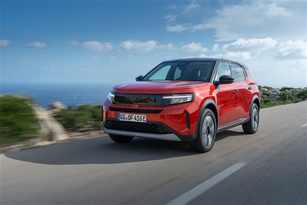 Yeni Opel Frontera’dan aile dostu çözümler