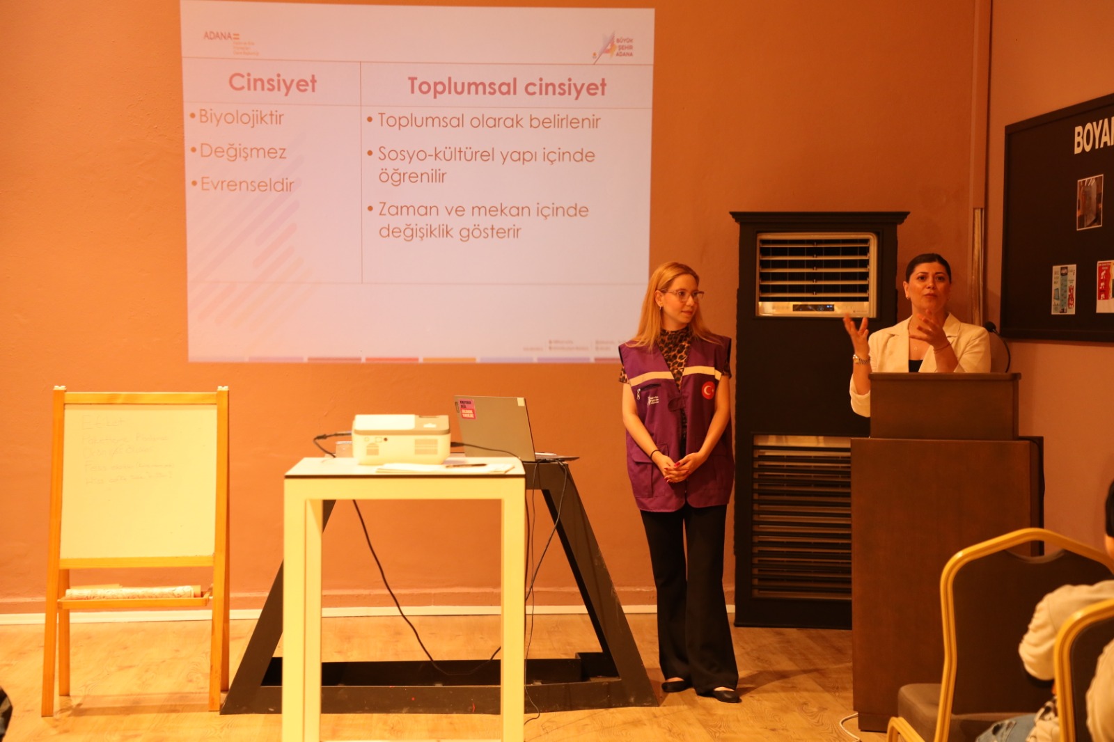 Adana’da kadına yönelik şiddete karşı toplumsal farkındalık eğitimi