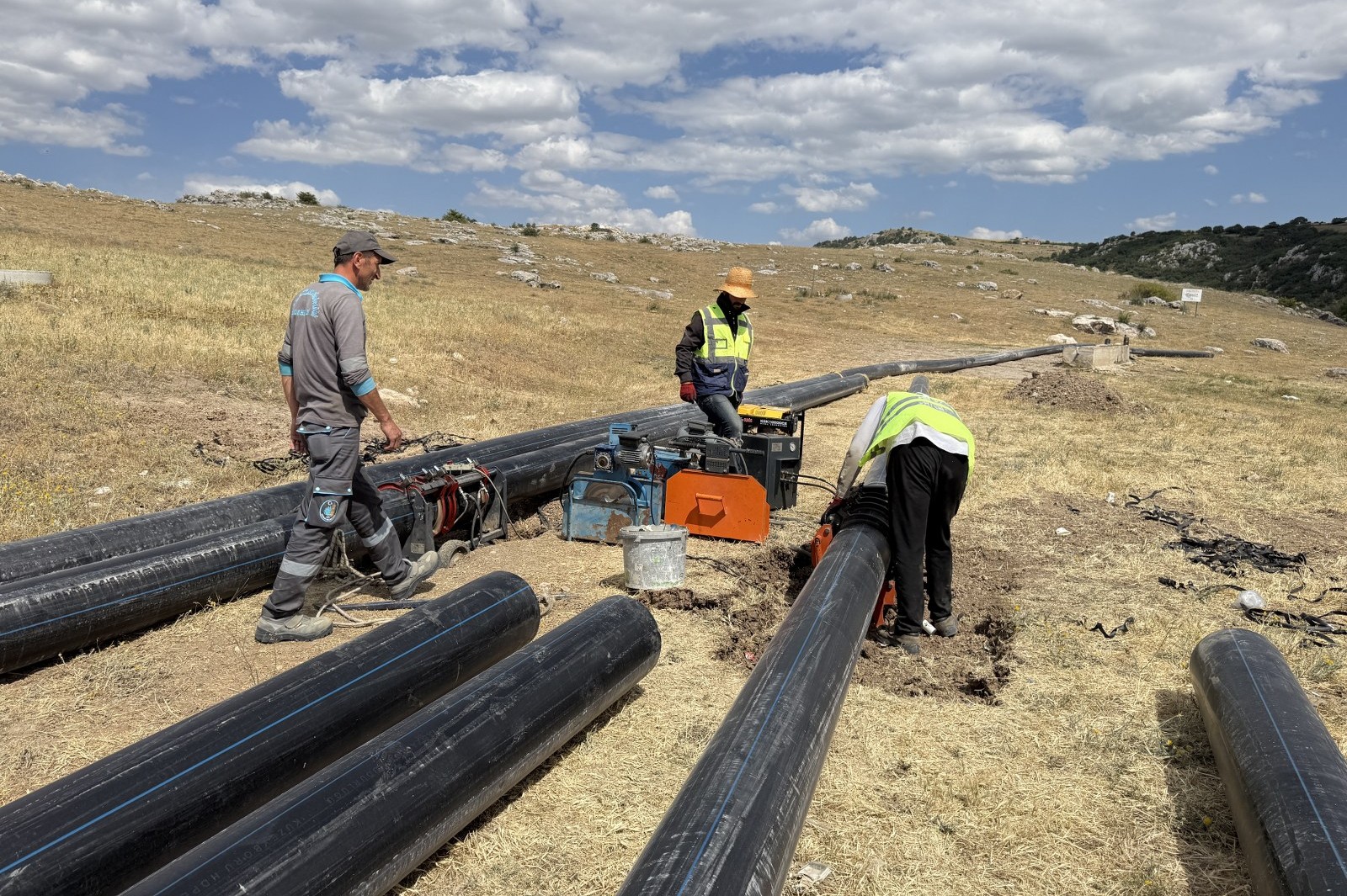 Elmalı içme suyu hattı yenileniyor