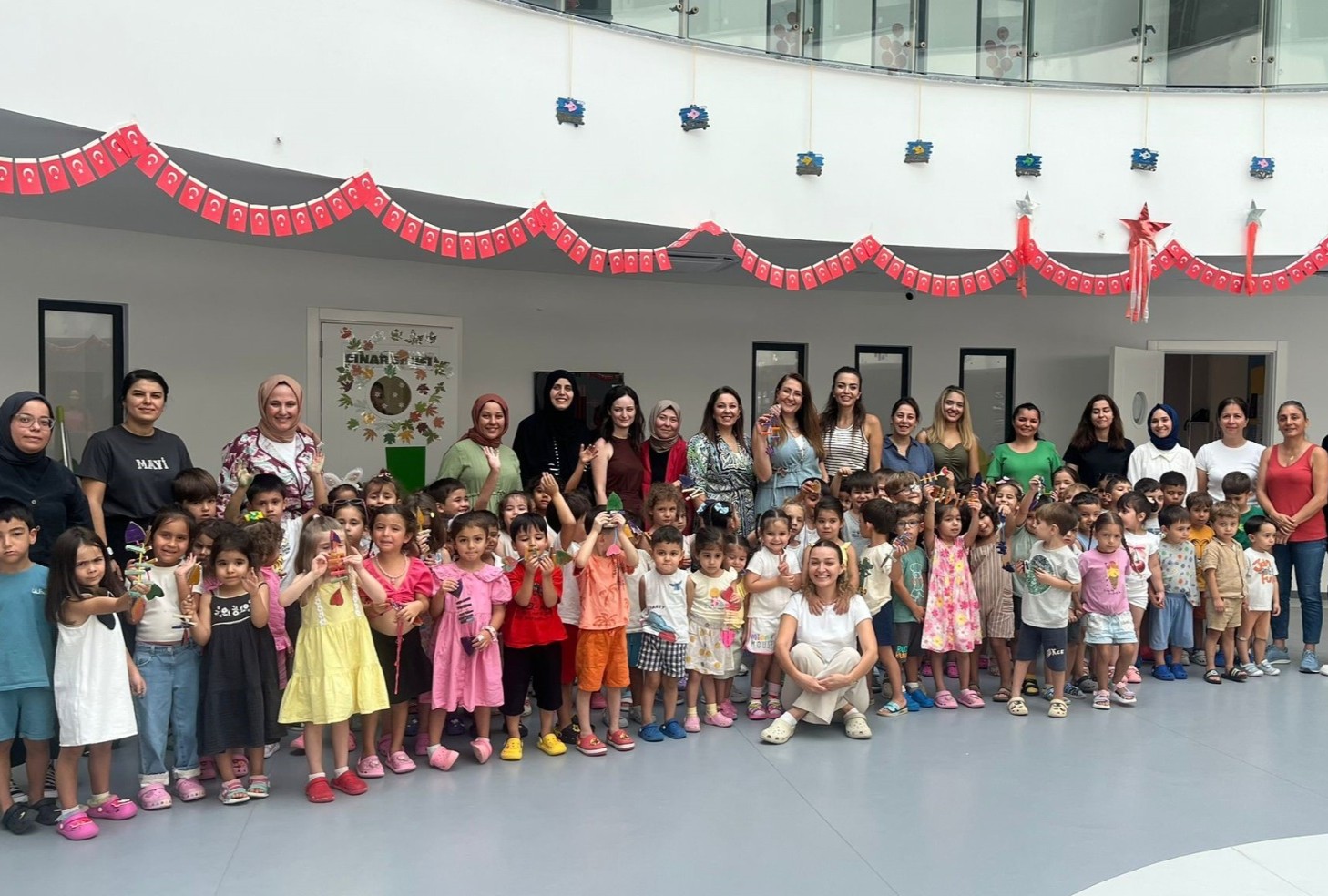 Alanya Belediyesi’nden çocuklara geri dönüşüm eğitimi