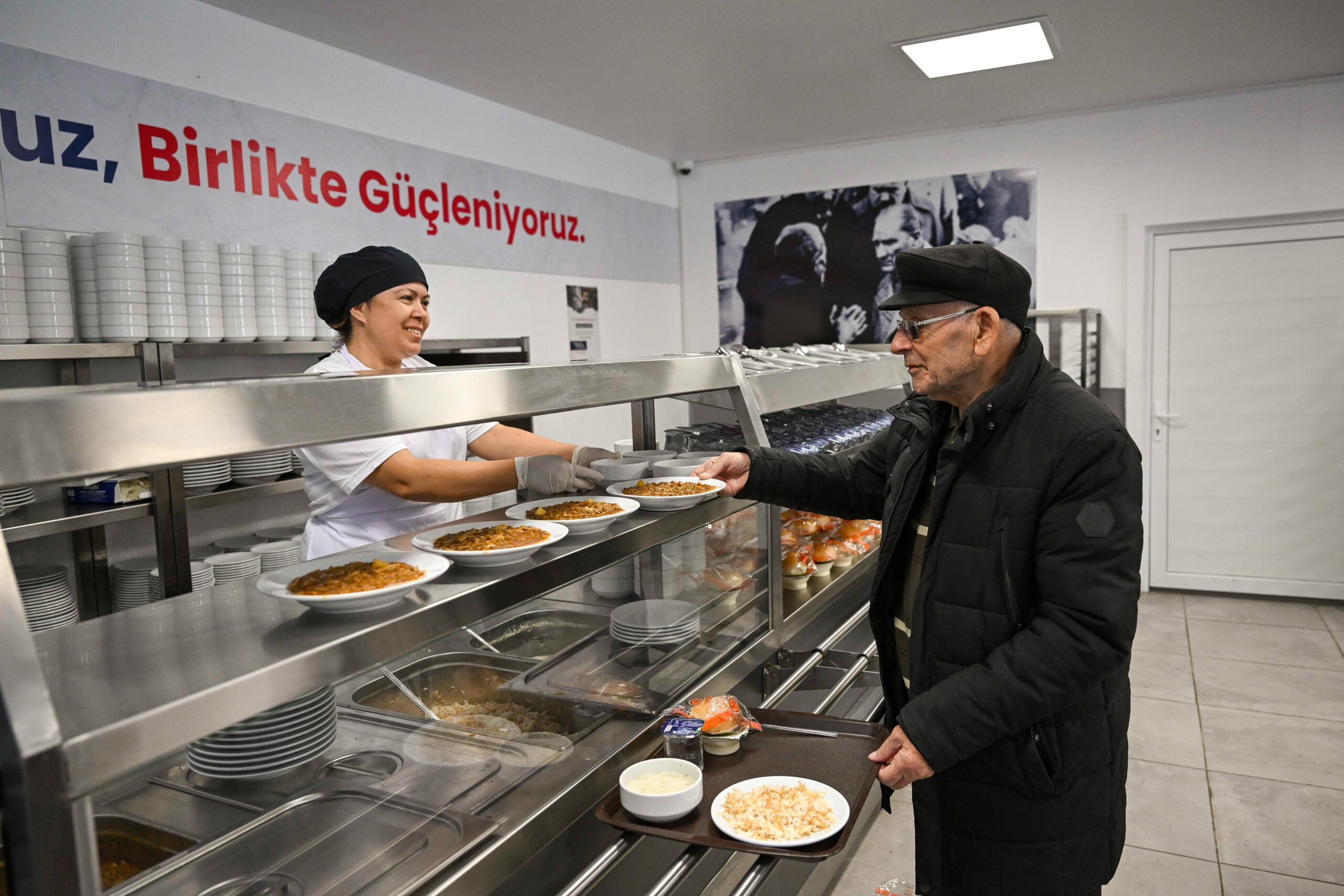 Kent Market ve Kent Lokantası ile binlerce vatandaşa destek