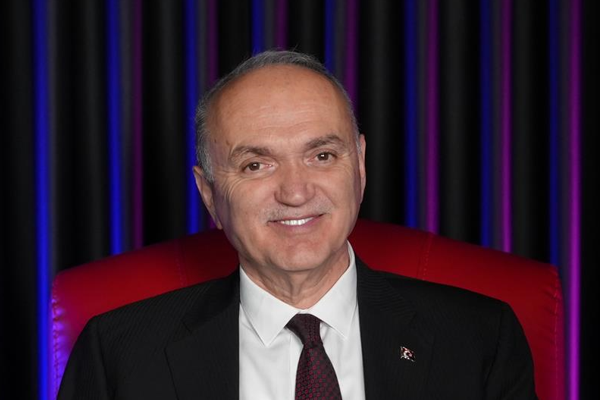 Düzce Belediye Başkanı Özlü: Kesinlikle ağzımdan hırsız kelimesi çıkmamıştır