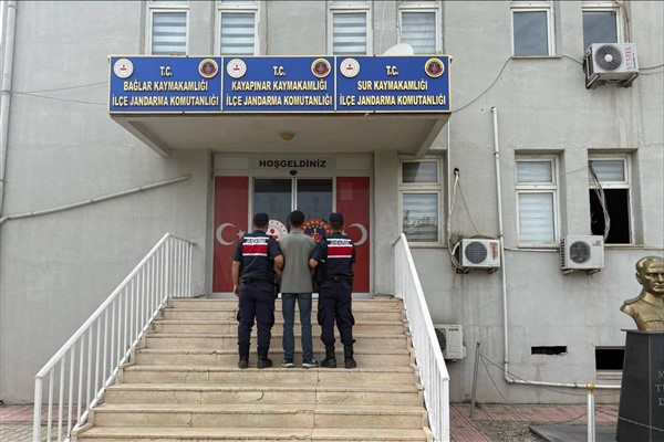 Diyarbakır’da kesinleşmiş hapis cezası bulunan 2 şahıs yakalandı