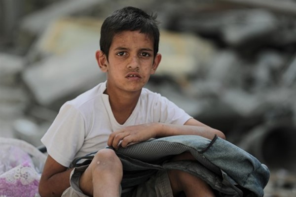 UNRWA: Gazze’de açlık nedeniyle bayılanlar var, yardımların girişine izin verilmeli