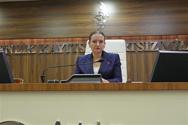 Büşra Özdemir Antalya Büyükşehir Belediyesi Başkan Vekili seçildi