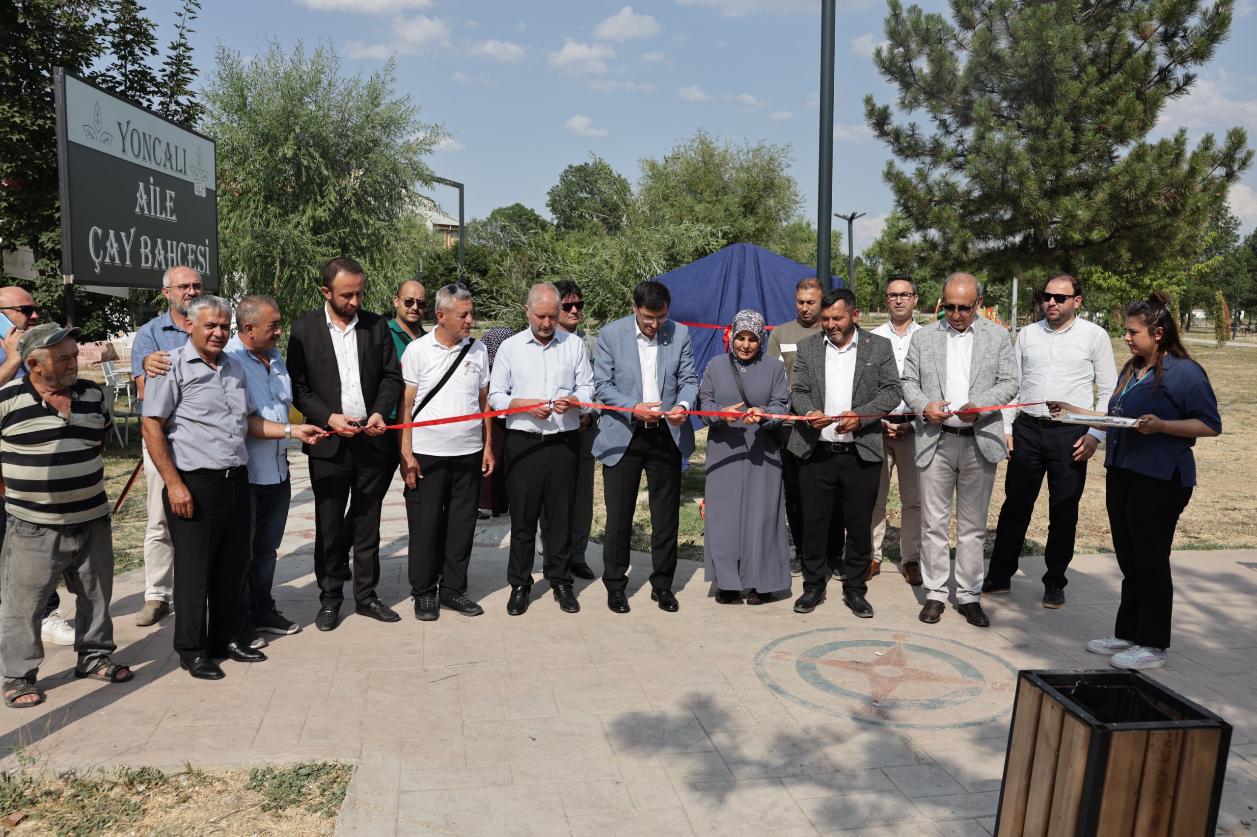 Şehit Uzm. Onb. Muhammed Yılmaz Parkı’nın isim tabelası törenle yenilendi