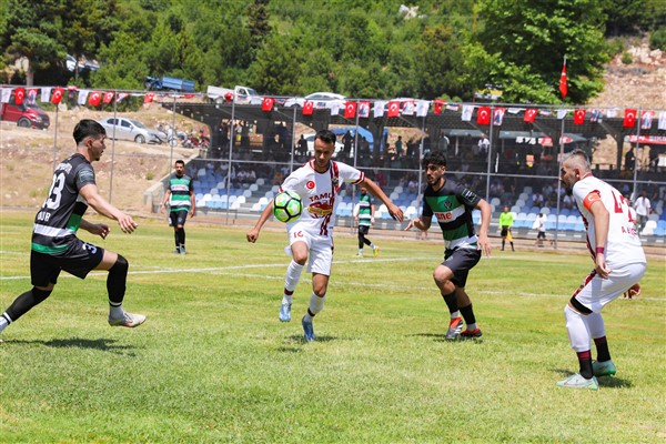 30 Ağustos Fındıkpınarı Zafer Kupası Geleneksel Futbol Turnuvası başladı