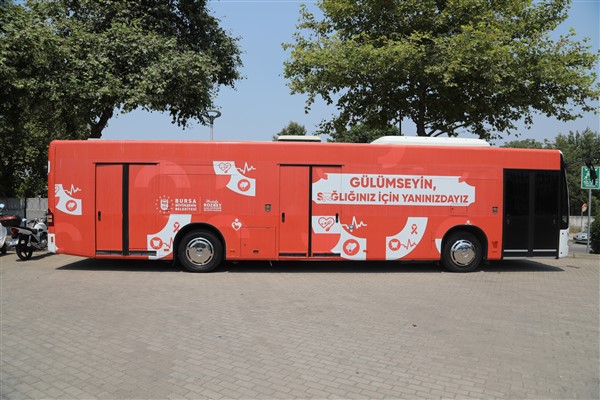 Bursa Büyükşehir Belediyesi, Sağlık Otobüsü’nü Harmancık ilçesine gönderdi