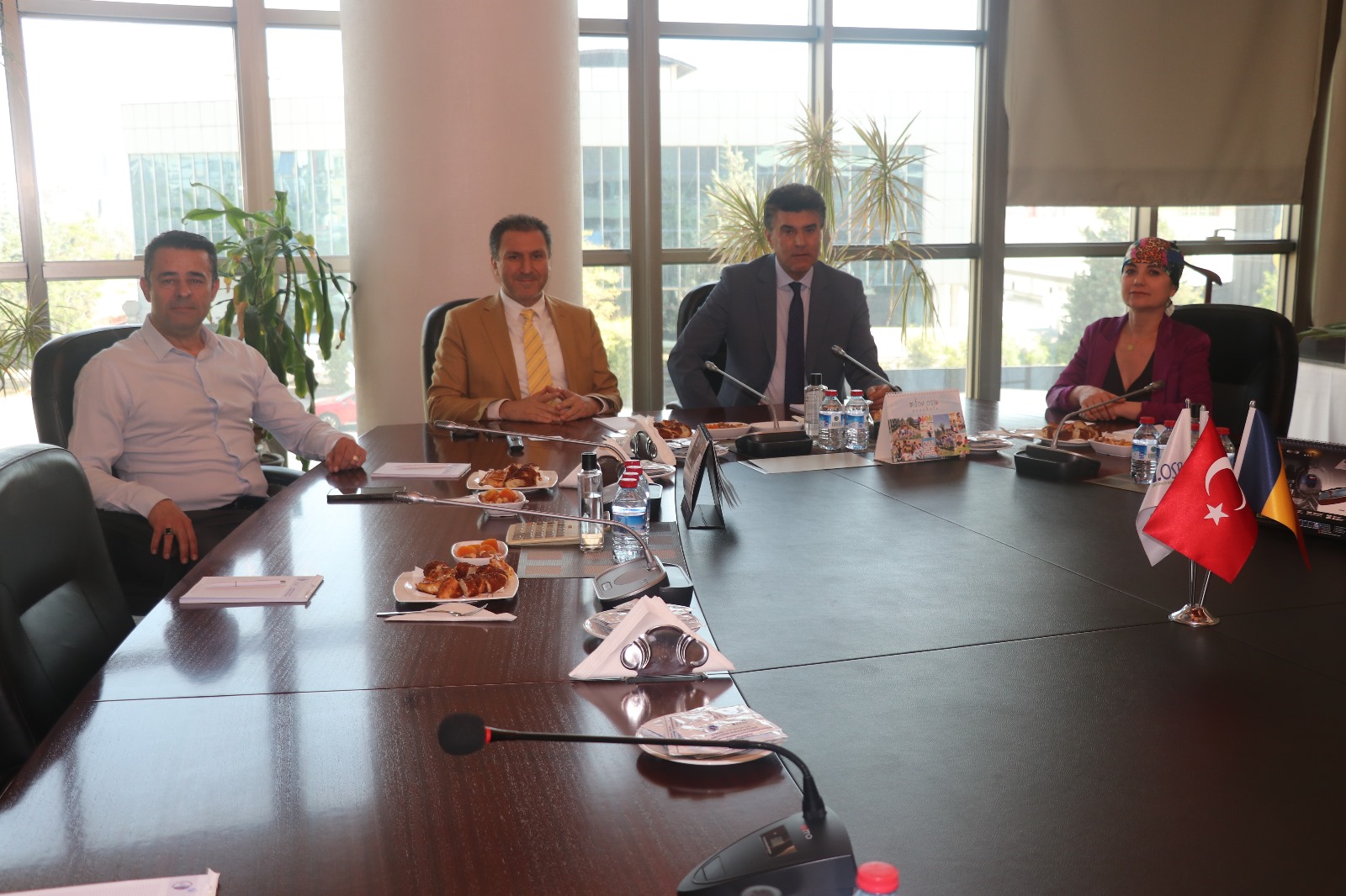 Türkiye-Romanya Arasında Yatırım ve İş Birliği Görüşmesi Gerçekleştirildi