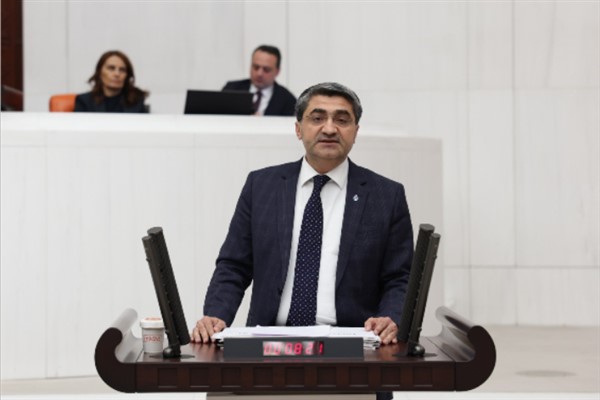 Ekmen: Bireysel silahlanma tehlikeli boyutta, engellenmeli