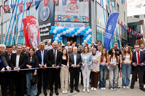 Gemlik Gençlik Merkezi hizmete açıldı