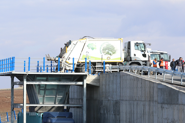 Kayseri Büyükşehir Belediyesi, katı atık yönetiminde Türkiye birincisi oldu