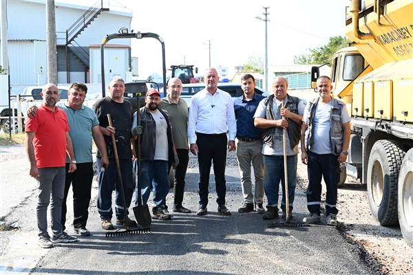 Karacabey’de sanayi bölgesinde asfaltlama çalışmaları başladı