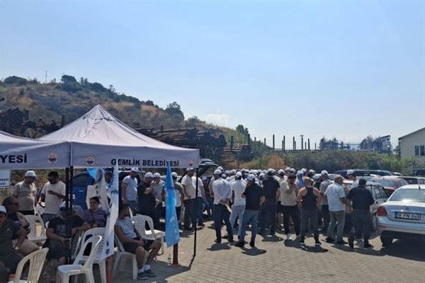 MHP Bursa Teşkilatından grevdeki işçilere destek