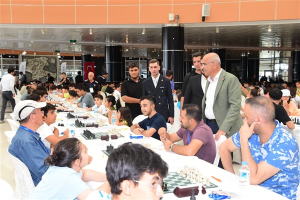 8. Uluslararası Altın Kayısı Satranç Turnuvası başladı