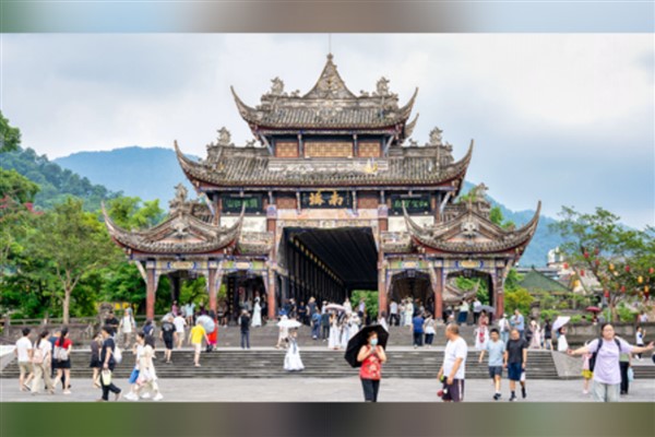 Çin’de yurt içi turizm hacmi yılın ilk yarısında yüzde 20 arttı