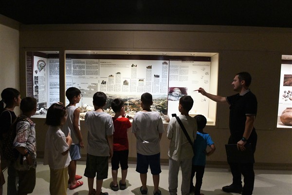 Osmangazi’de küçük kaşifler tarih yolculuğuna çıktı