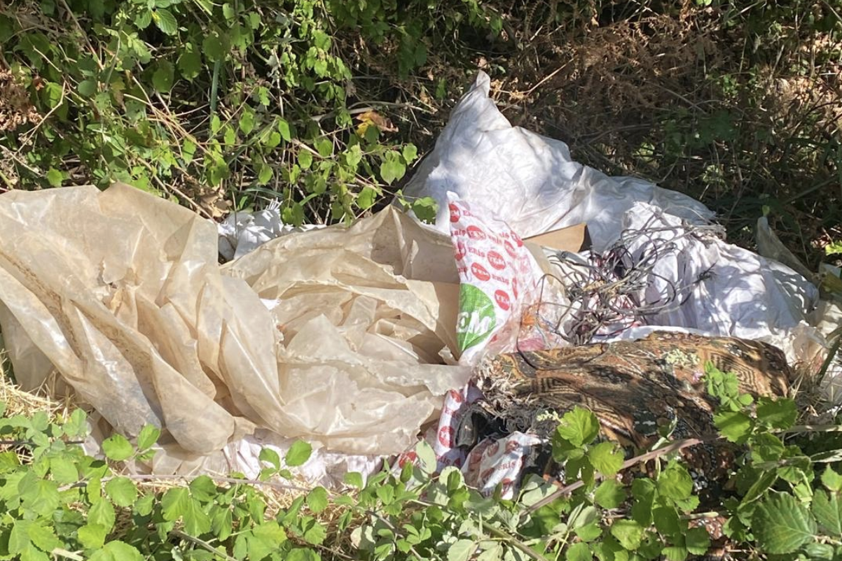 İzmit’te Usulsüz çöp döken kişiye 29 bin 500 TL ceza