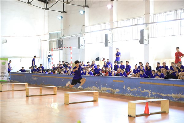 Kayapınar Eş Başkanlarından öğrencilere moral ziyareti