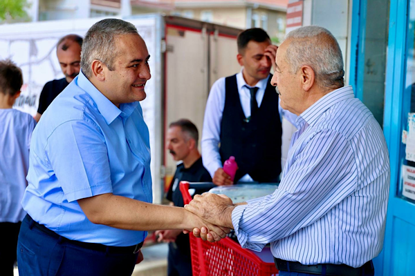 Özarslan, esnaf ve vatandaşlarla bir araya geldi