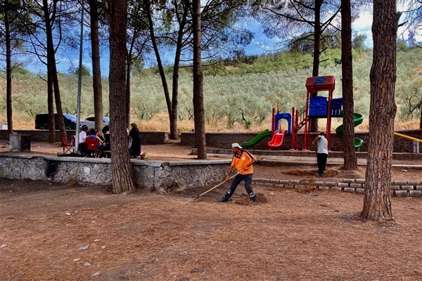 Kurtul Piknik Alanı’nda temizlik çalışması