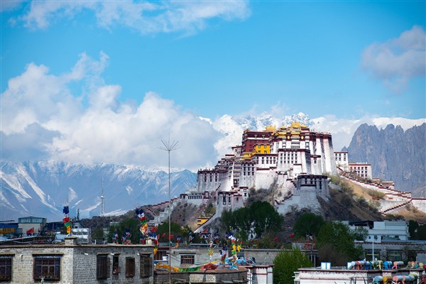 Çin’in Xizang Özerk Bölgesi refah yolunda hızla ilerliyor