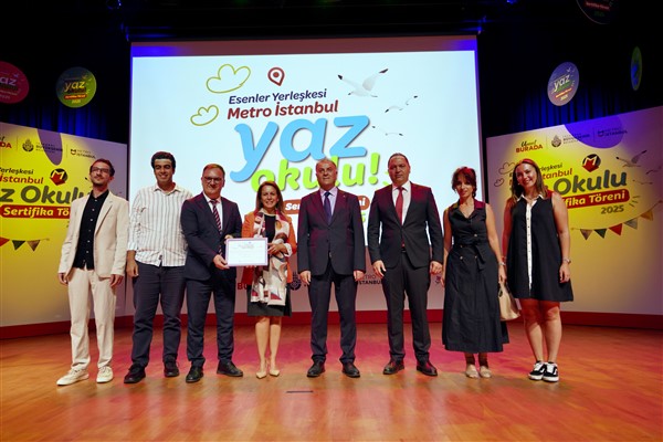 Metro İstanbul Yaz Okulu 4. dönem mezunlarını verdi