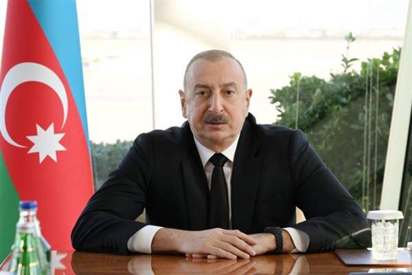 Aliyev, Arnavutluk Cumhurbaşkanı Begaj ile telefonda görüştü