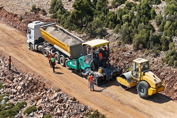 Büyükşehir’den Menteşe kırsalına 36,5 milyon TL’lik yol yatırımı