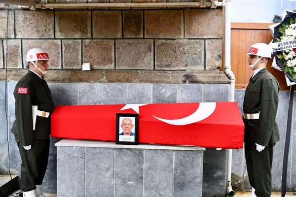 Kıbrıs gazisi son yolculuğuna uğurlandı