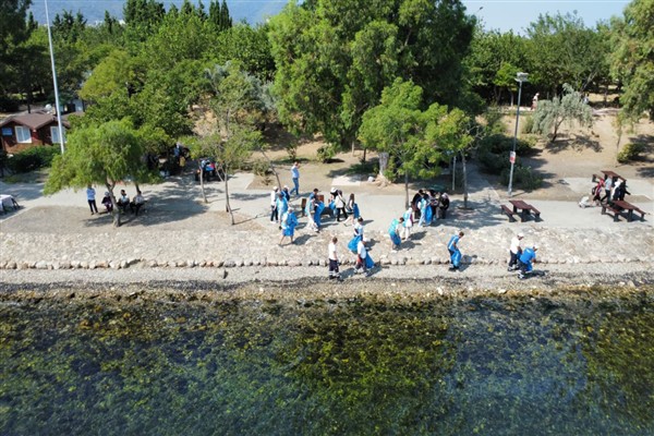 Çakalburnu Lagünü’nde çevre temizliği