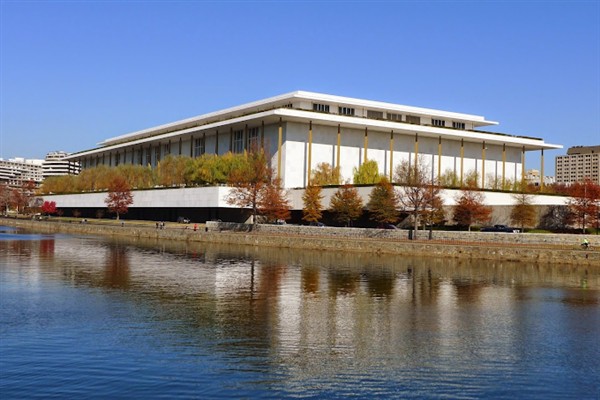 Trump,  bu yılki Kennedy Center Onur Ödülleri sahiplerini açıkladı