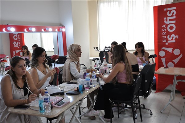 Bursa İş Ofisi’nden kadın istihdamına katkı