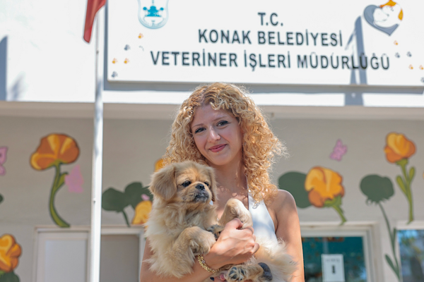 Konak Belediyesi’nden hayvan sahiplendirme hizmeti