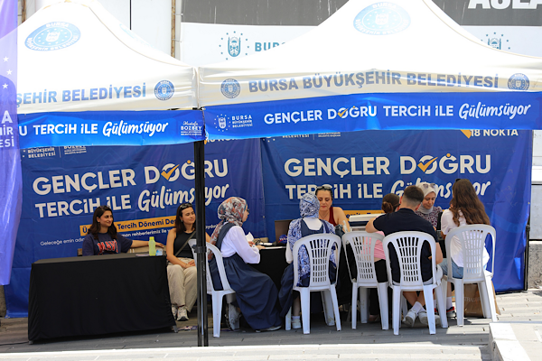 Bursa Büyükşehir Belediyesi’nden üniversite adaylarına tercih desteği