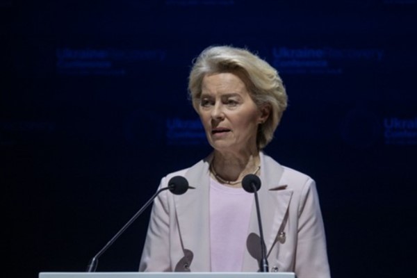 AB Komisyonu Başkanı von der Leyen Washington’da
