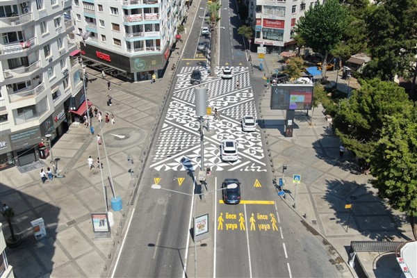Kıbrıs Şehitleri Caddesi’ndeki platform yenilendi