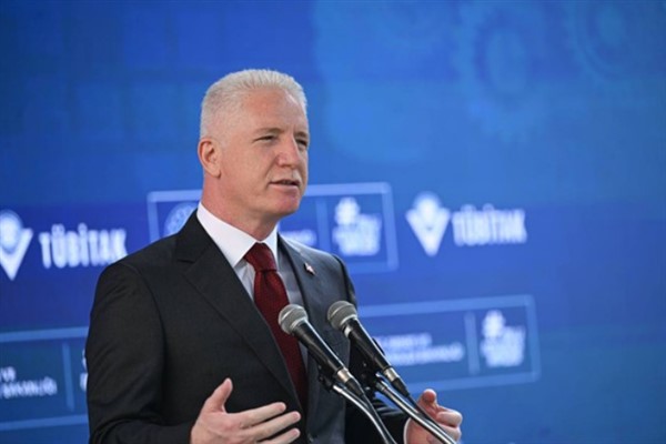 Vali Gül’den Adalar’da hane ziyaretleri