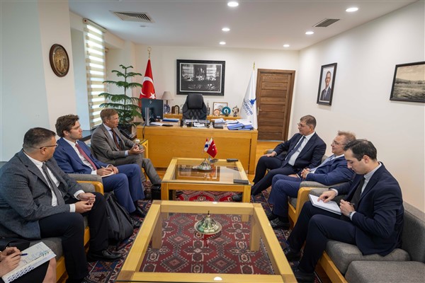 Hollanda Büyükelçisi Wijnands Başkan Tugay’ı Ziyaret Etti