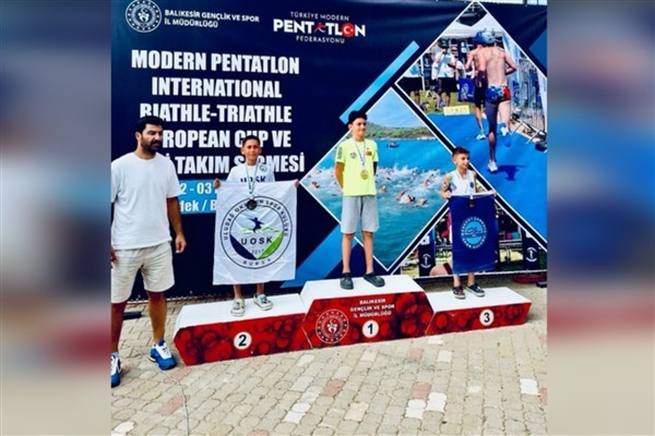 Büyükşehir Sporcusu Kerem Batur Genç’ten çifte madalya