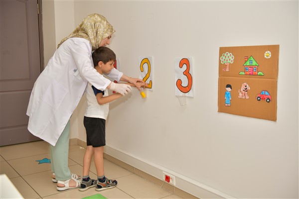 Esenyurt Belediyesi, özel gereksinimli bireylerin gelişimini destekliyor