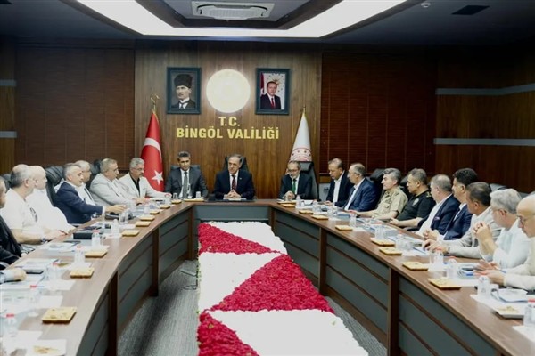 Prof. Dr. Çelik, yatırım toplantısına katıldı