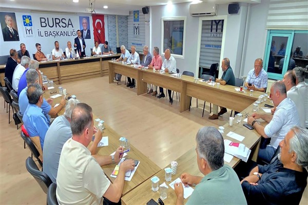 Kaya: Bursa halkı PR çalışmaları değil, çözüme kavuşmuş sorunlar görmek istiyor