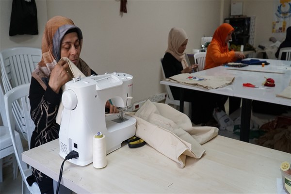 Haliliye Belediyesi’nden kadınlara meslek ve hobi desteği